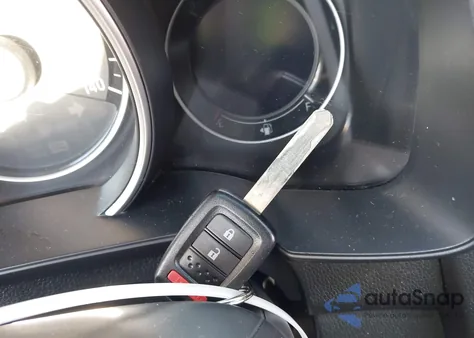 2018 Honda Fit Sport z USA, uszkodzony, nr VIN 3HGGK5H65JM729139